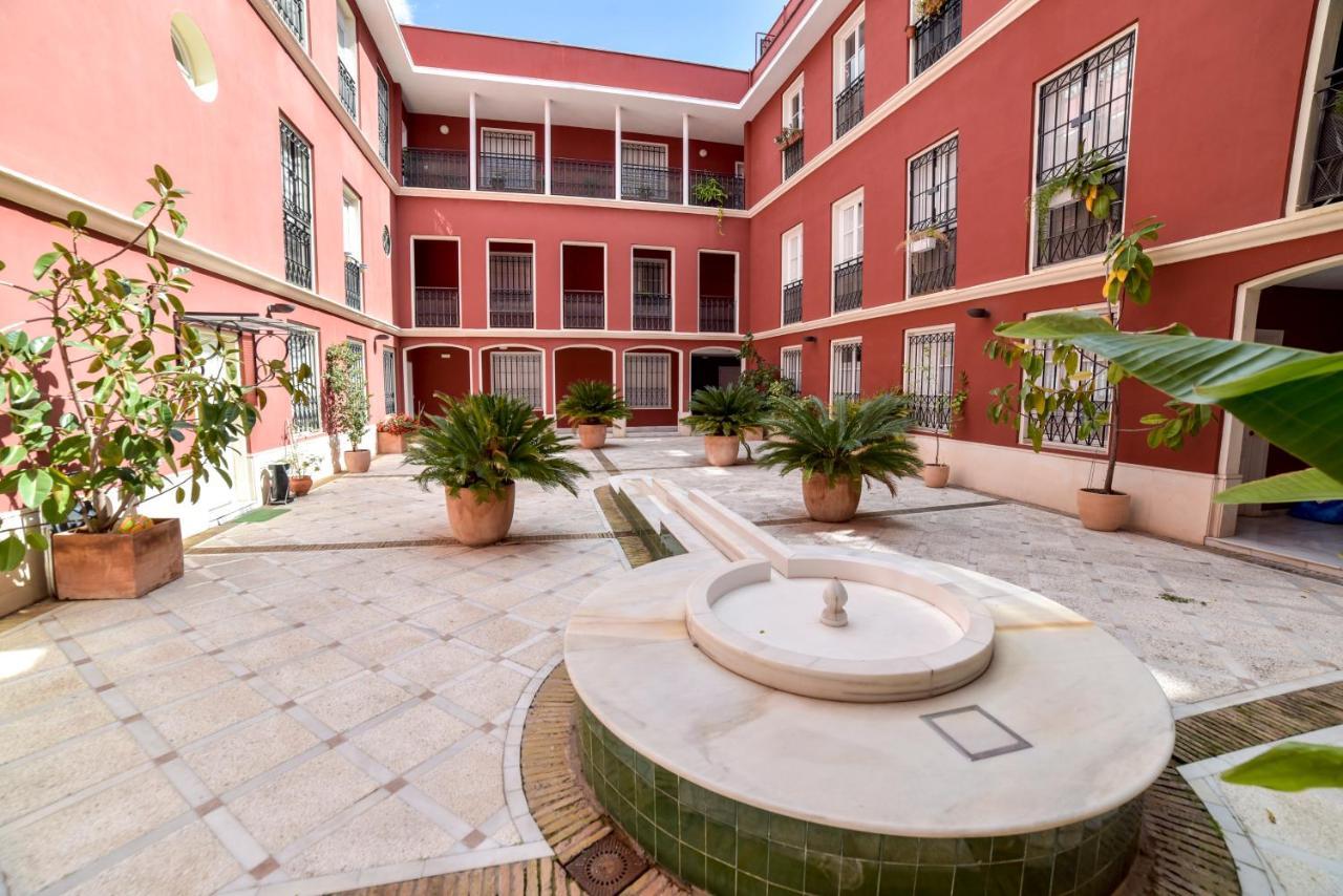 Peace, Pool & Parking At Centre Sevilha Exterior foto